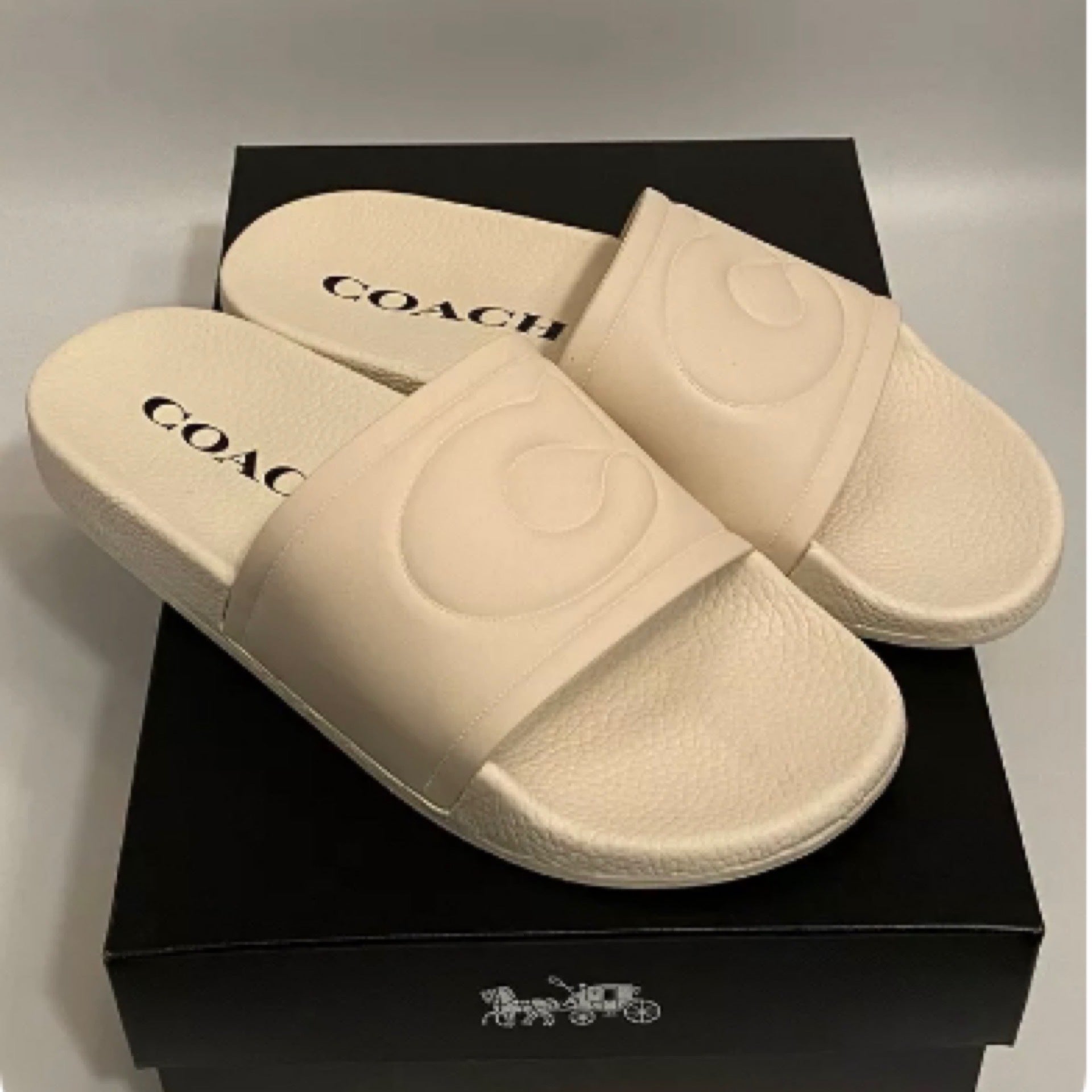 Coach Women s Ulla Slides in Chalk Size 8 New Suite Shoes